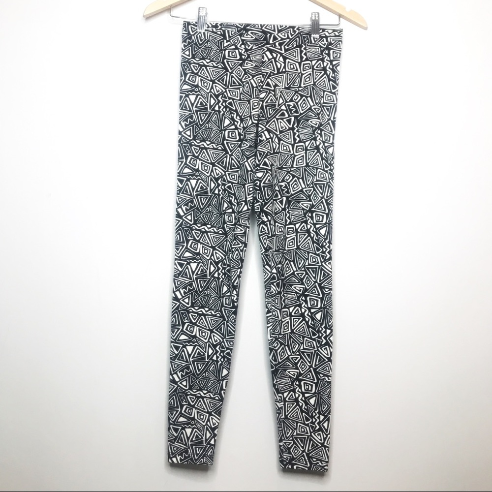 F21 tribal leggings size small